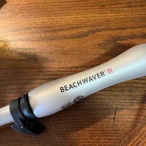 Beachwaver curling iron